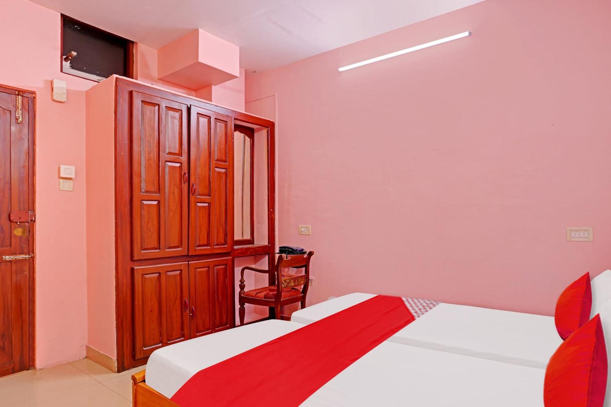 Hotel O Safa Inn Trippapur Екстер'єр фото